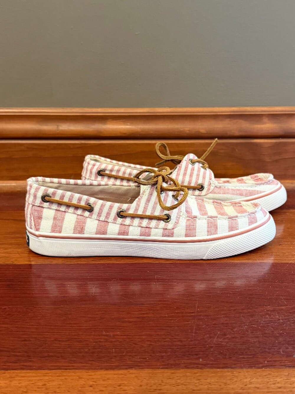 Sperry Women's Red & White Crest Linen Stripe Sneaker Top Sider Nautical, Size 7